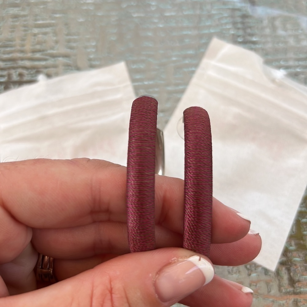 Maroon hoops - Picture 4 of 5
